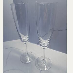 Set of 2 Beautiful Slim Flute Champagne Glasses Festive Occasions Clink Toast